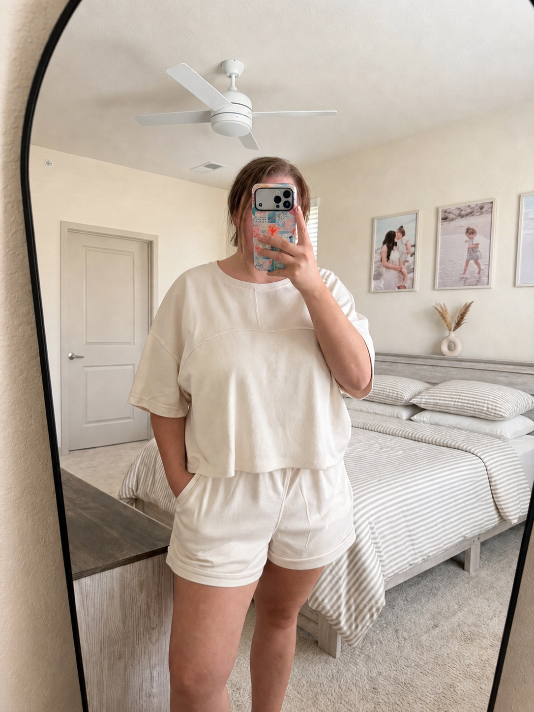 Cream Solid Raw Edge Lounge Set