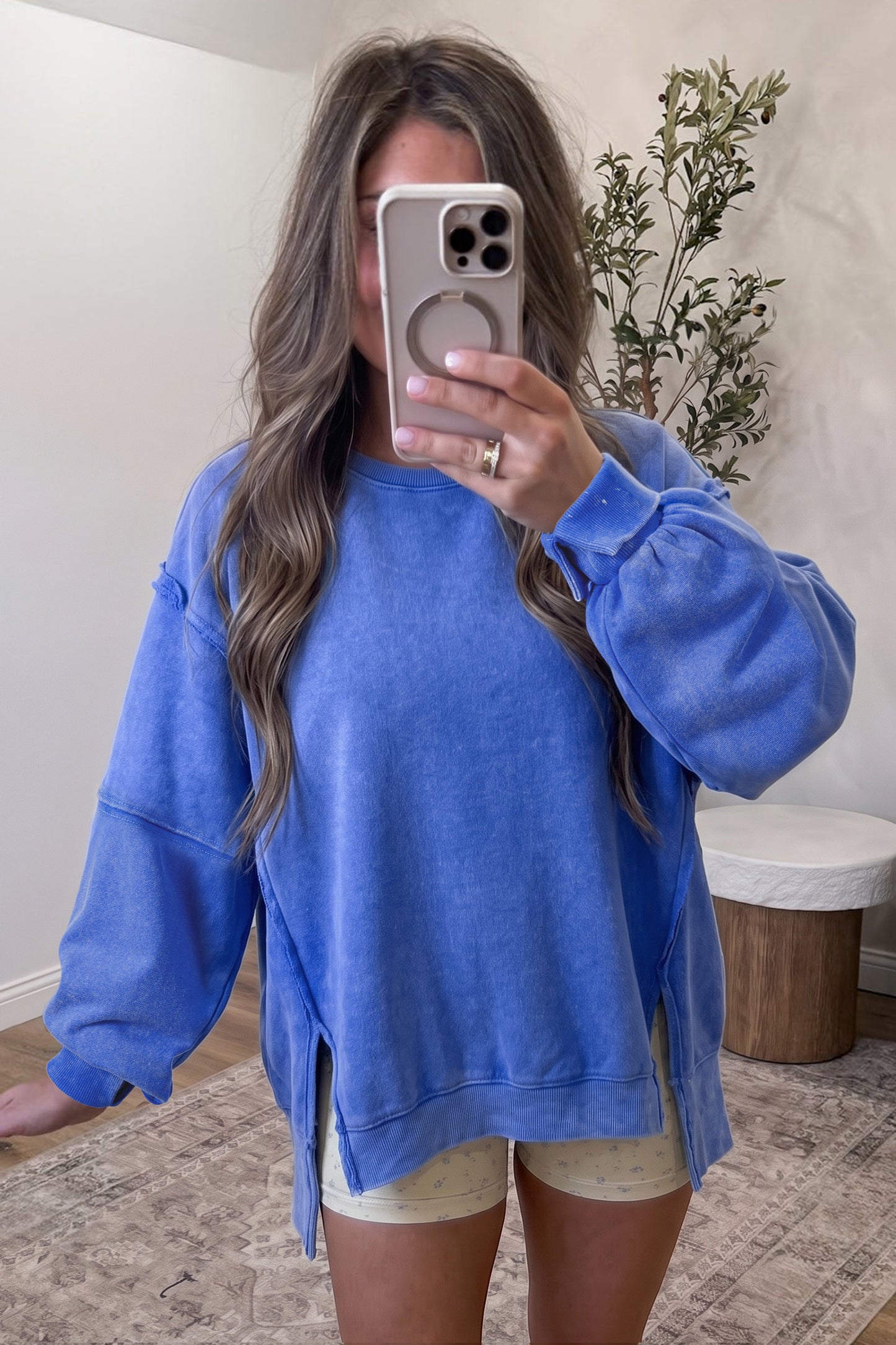 Mineral Wash Split Hem Loose Sweatshirt