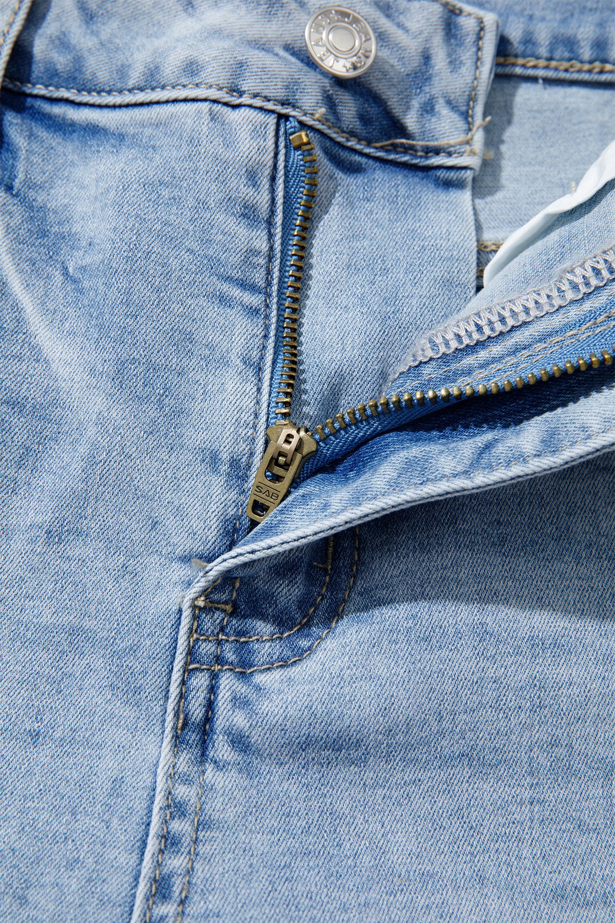 Raw Hem Loose Ankle-length Jeans