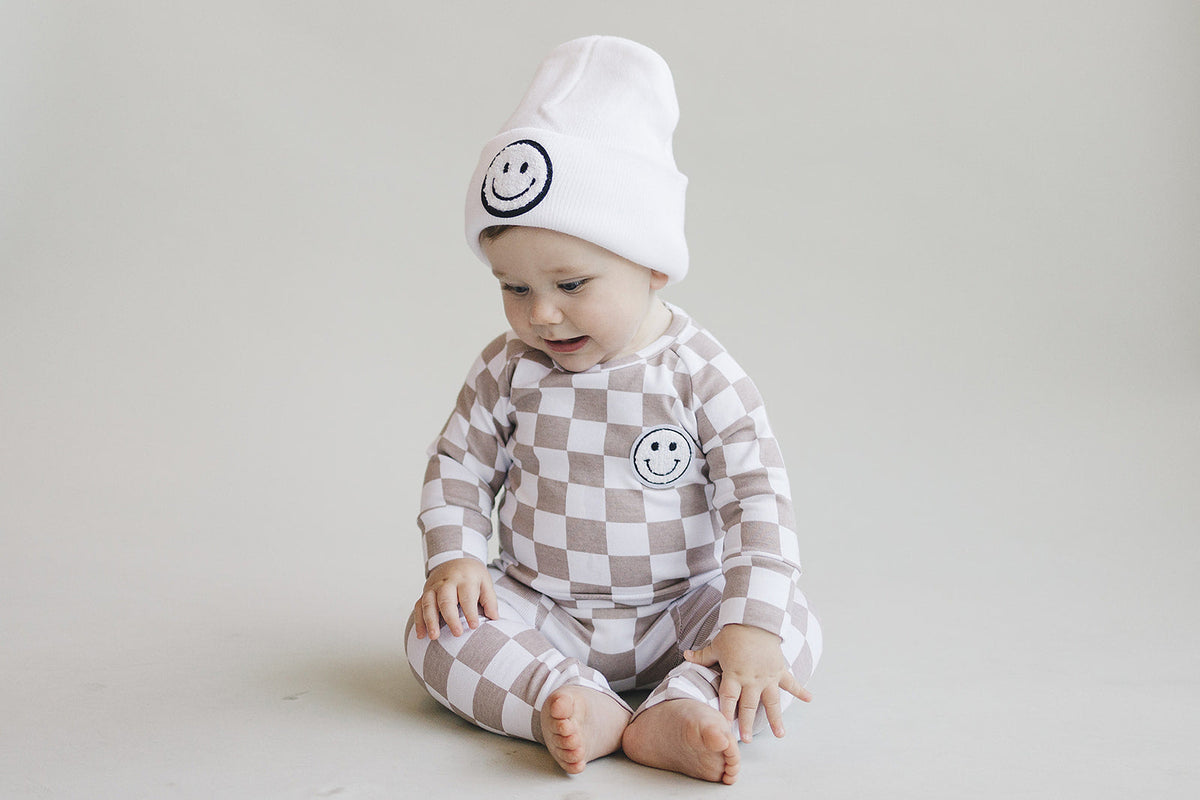 Checkered Smiley Lounge Set | Latte