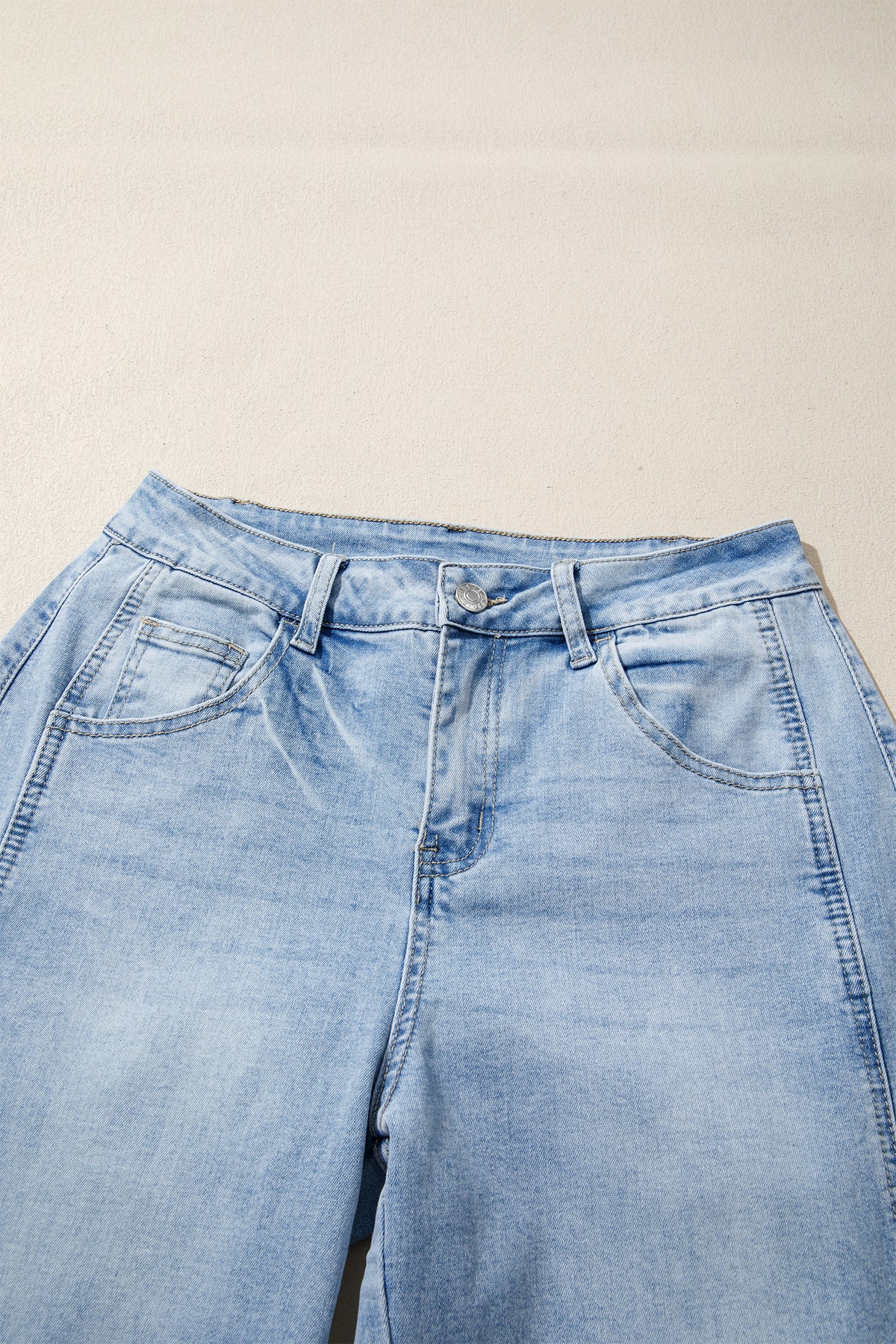 Raw Hem Loose Ankle-length Jeans