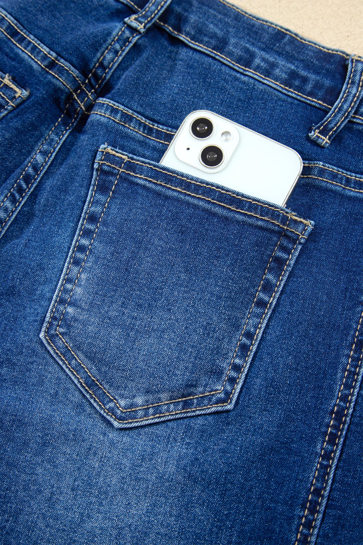 Raw Hem Loose Ankle-length Jeans
