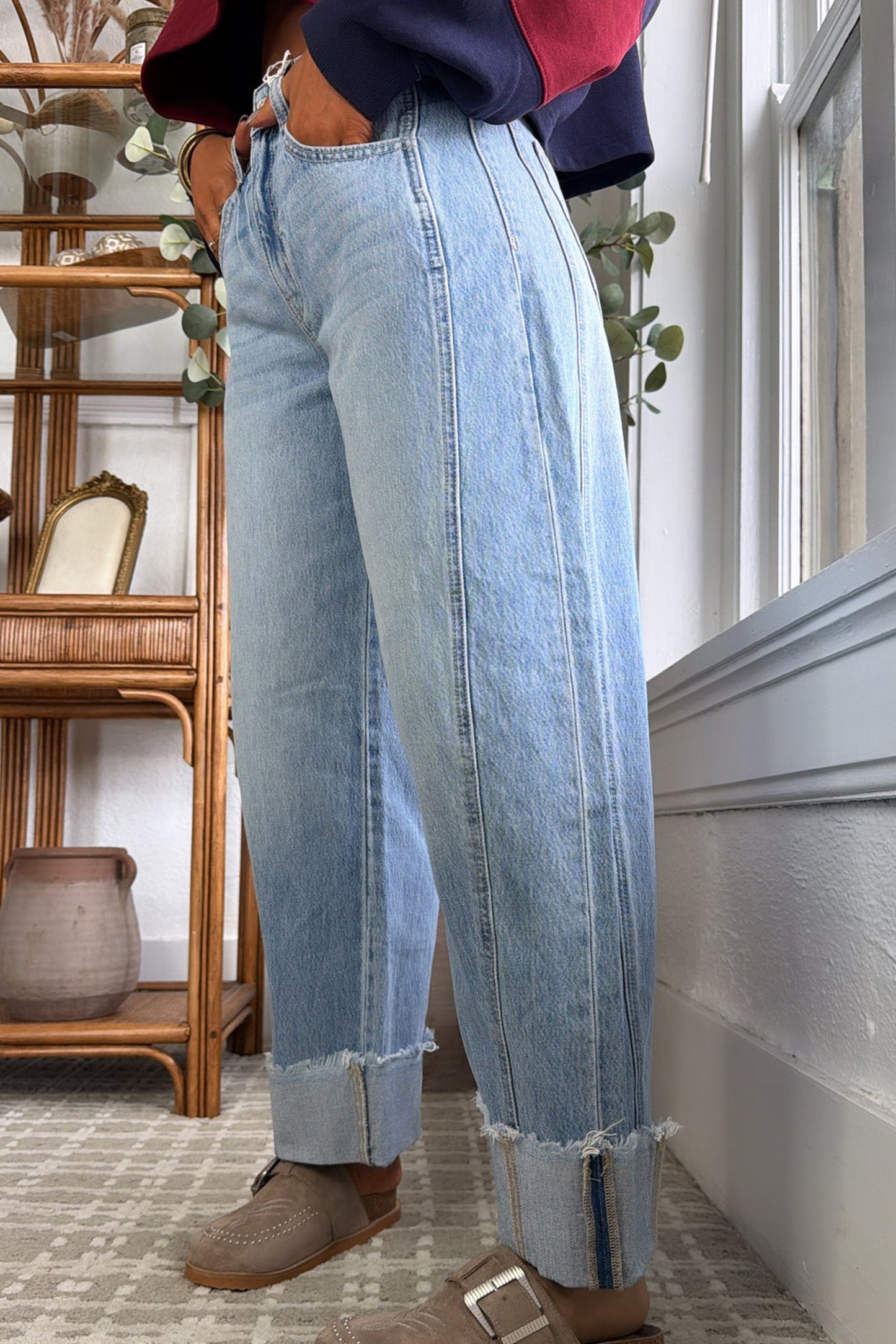 Raw Hem Loose Ankle-length Jeans