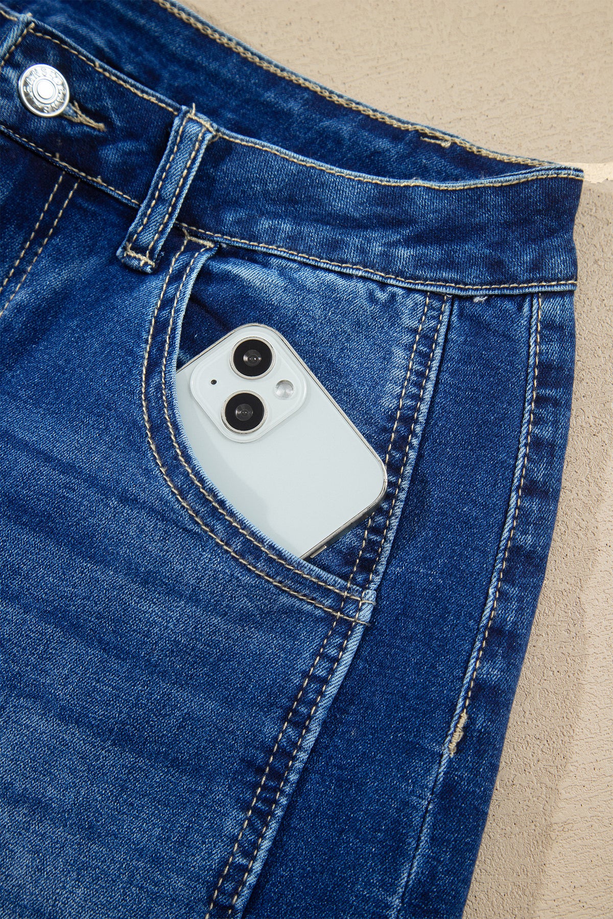 Raw Hem Loose Ankle-length Jeans