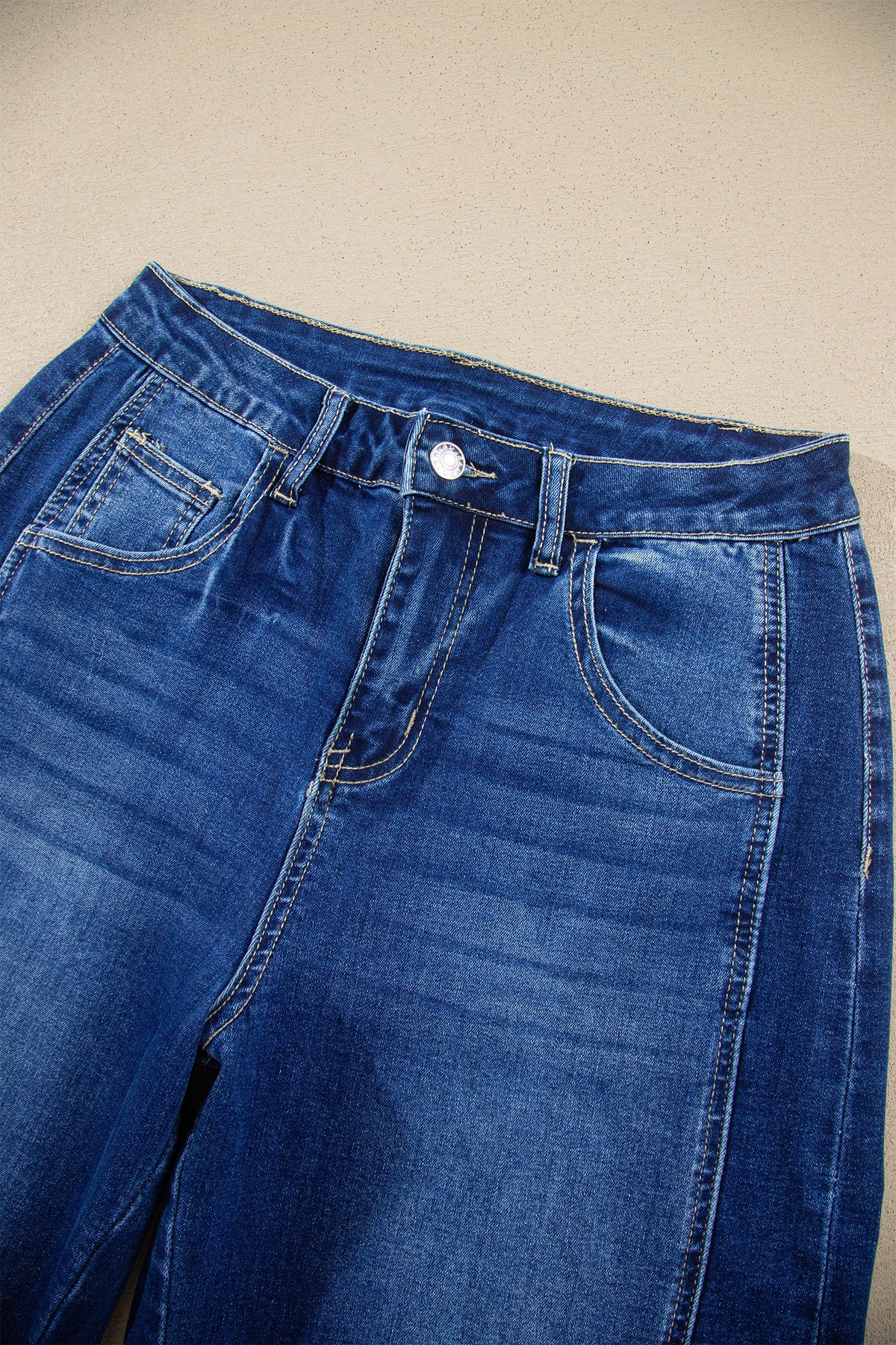 Raw Hem Loose Ankle-length Jeans