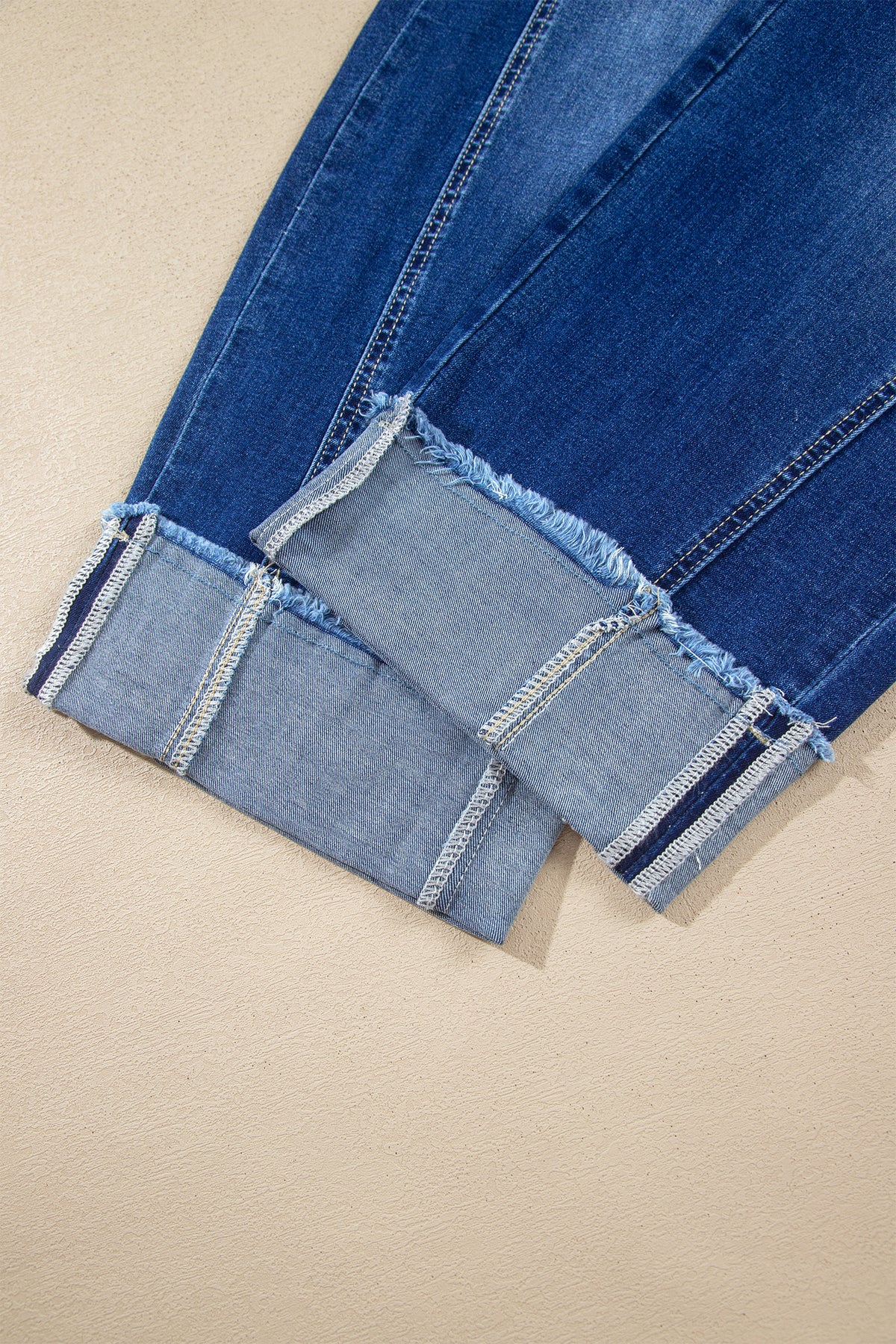Raw Hem Loose Ankle-length Jeans